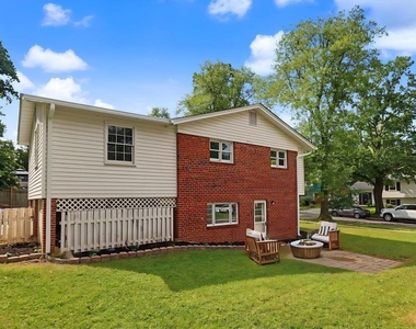 11419 Lund Place - Photo Thumbnail 29