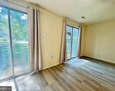 4711 Leyden Way - Photo Thumbnail 17