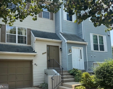 4711 Leyden Way - Photo Thumbnail 19