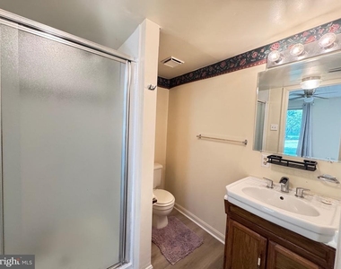 4711 Leyden Way - Photo Thumbnail 16