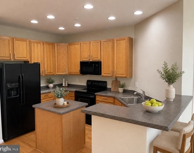 8819 Endless Ocean Way - Photo Thumbnail 7