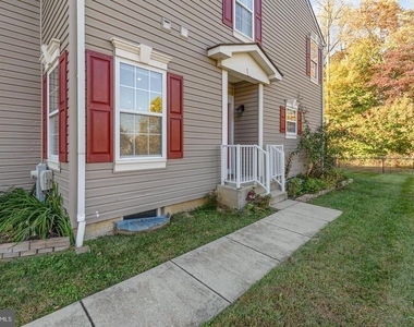 542 Berrycrest Way - Photo Thumbnail 1