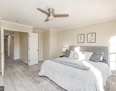 542 Berrycrest Way - Photo Thumbnail 10