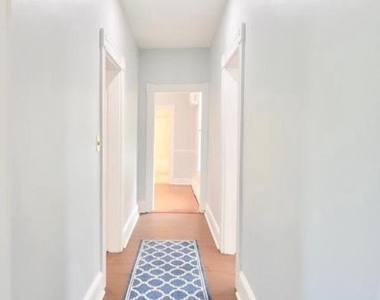 205 Oakley Street - Photo Thumbnail 4