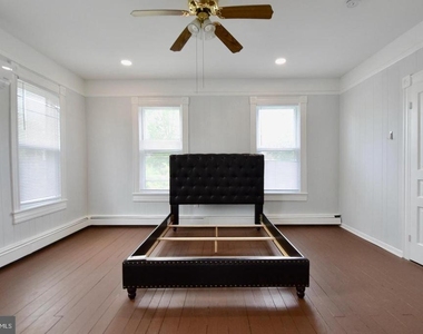 205 Oakley Street - Photo Thumbnail 15