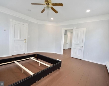 205 Oakley Street - Photo Thumbnail 16