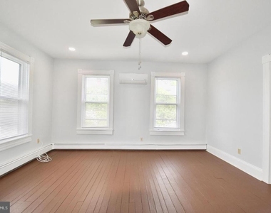205 Oakley Street - Photo Thumbnail 13