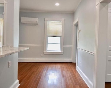 205 Oakley Street - Photo Thumbnail 8