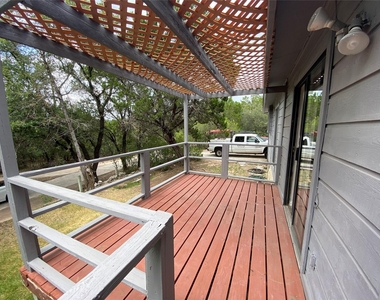 1516 Lisa Dr - Photo Thumbnail 9