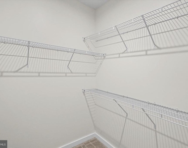 6302 Greenleigh Avenue - Photo Thumbnail 33