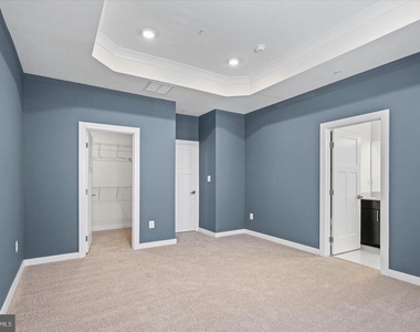 6302 Greenleigh Avenue - Photo Thumbnail 29