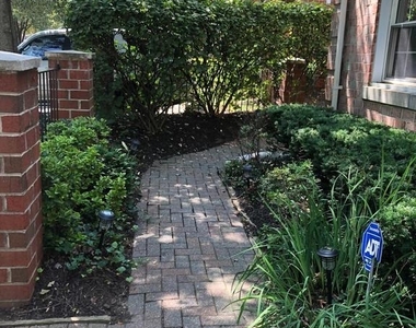8020 Derby Lane - Photo Thumbnail 3