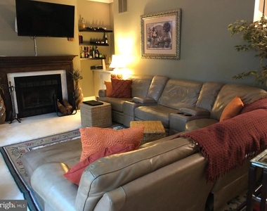 8020 Derby Lane - Photo Thumbnail 9