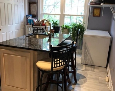 8020 Derby Lane - Photo Thumbnail 6