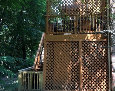 8020 Derby Lane - Photo Thumbnail 11