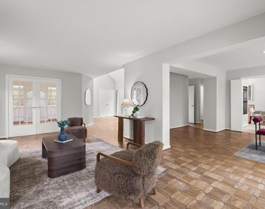 5 Whitebridge Court - Photo Thumbnail 8