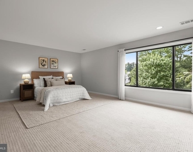 5 Whitebridge Court - Photo Thumbnail 25