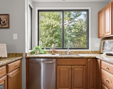 5 Whitebridge Court - Photo Thumbnail 15