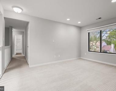5 Whitebridge Court - Photo Thumbnail 36