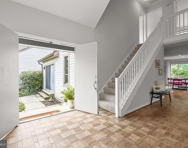 5 Whitebridge Court - Photo Thumbnail 1