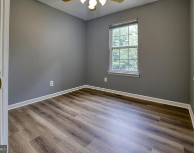 30 Flaxleaf Court - Photo Thumbnail 15