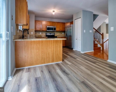 30 Flaxleaf Court - Photo Thumbnail 9