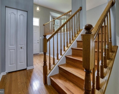 30 Flaxleaf Court - Photo Thumbnail 3