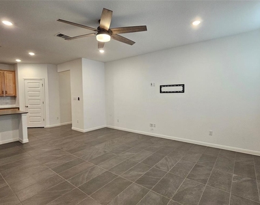 1820 Cantonata Dr - Photo Thumbnail 18