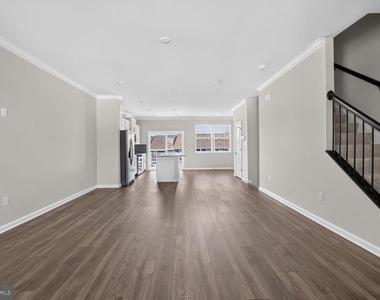27 Merion Avenue - Photo Thumbnail 3