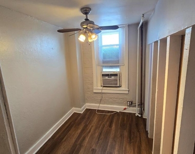 917 N Calvert Street - Photo Thumbnail 6