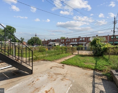 4022 Ardley Avenue - Photo Thumbnail 24