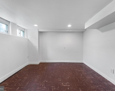 4022 Ardley Avenue - Photo Thumbnail 19