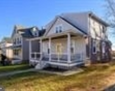 3909 Fleetwood Avenue - Photo Thumbnail 1