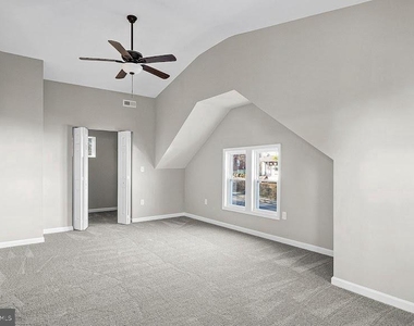 3909 Fleetwood Avenue - Photo Thumbnail 5