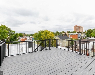 1207 Dellwood Avenue - Photo Thumbnail 31
