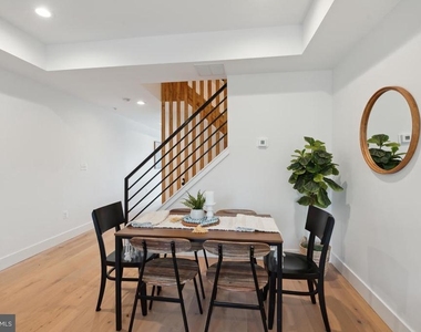 1207 Dellwood Avenue - Photo Thumbnail 8