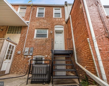 333 S Conkling Street - Photo Thumbnail 3