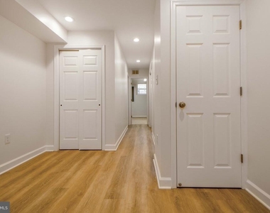 333 S Conkling Street - Photo Thumbnail 27