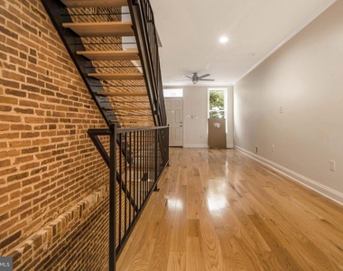 333 S Conkling Street - Photo Thumbnail 8