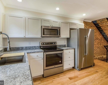 333 S Conkling Street - Photo Thumbnail 6