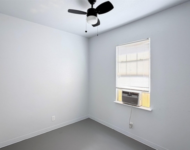 251 Zimmerman Ave - Photo Thumbnail 6