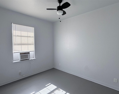 251 Zimmerman Ave - Photo Thumbnail 10