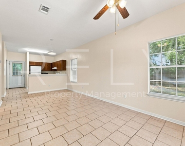 2908 Whisper Oaks Ln - Photo Thumbnail 9