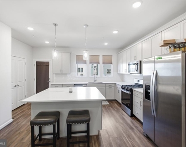 3349 Watershed Boulevard - Photo Thumbnail 8