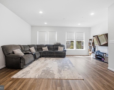 3349 Watershed Boulevard - Photo Thumbnail 3