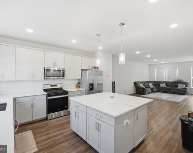 3349 Watershed Boulevard - Photo Thumbnail 5