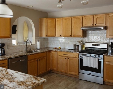 42 Deerfield Lane - Photo Thumbnail 5