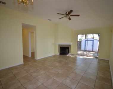 4729 Castleman Dr - Photo Thumbnail 25