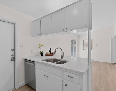 6507 Middleham Pl - Photo Thumbnail 7