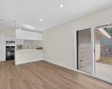 6507 Middleham Pl - Photo Thumbnail 3
